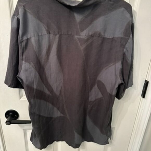 Zara Two Grey Short Sleeve Button Down - Picture 2 of 2